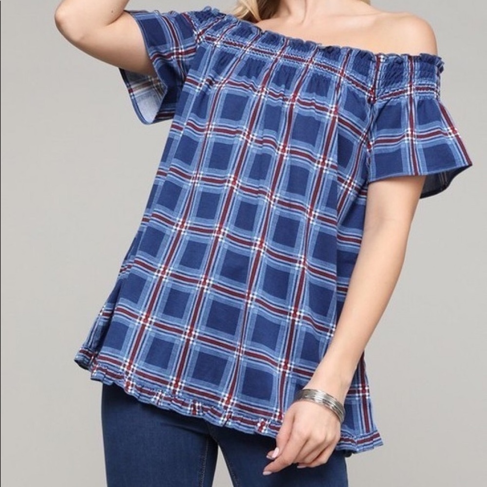 NWT Off the shoulder Ruffle Hem Top